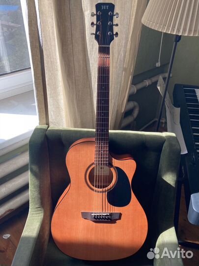 Гитара электроакустическая