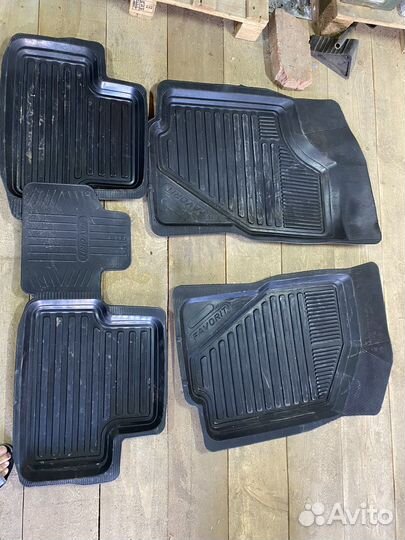 Автомобильные коврики