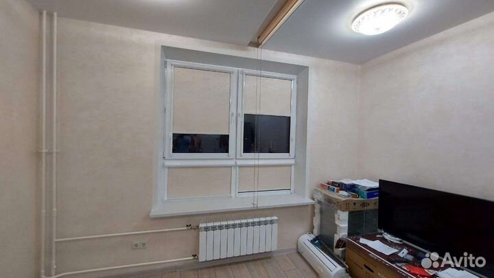 Жалюзи и рулонные шторы на окна