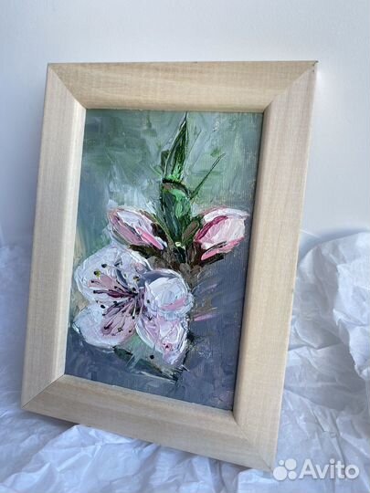 Миниатюра маслом цветок вишни