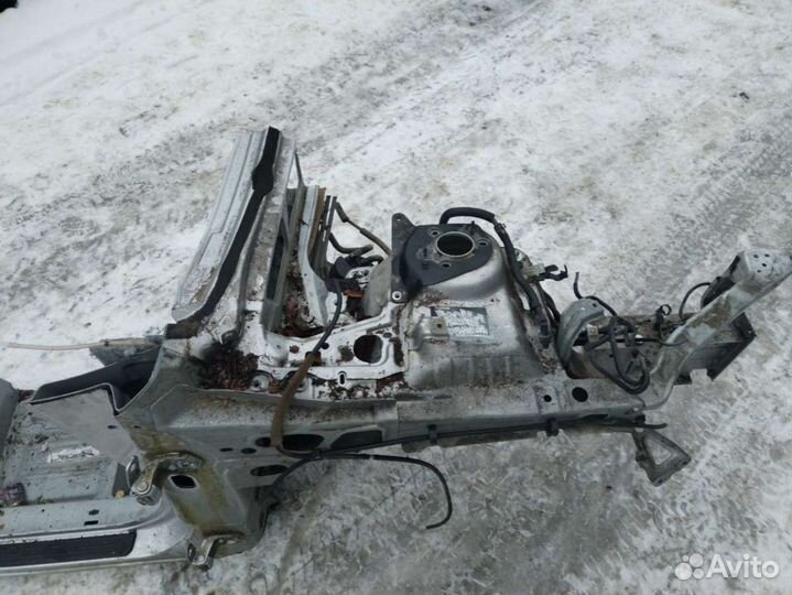 Четверть передняя правая Mazda 6 2 2008