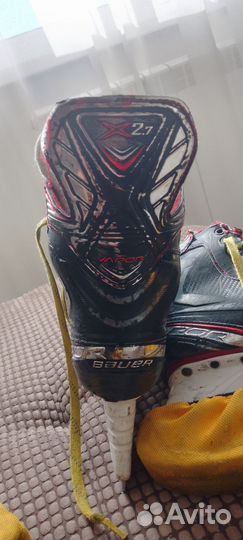 Коньки хоккейные