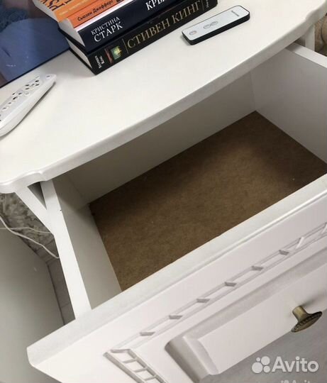 Тумба прикроватная