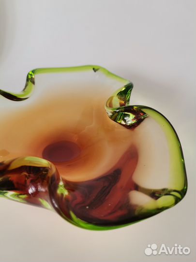 Вазы Богемия гутное цветное стекло