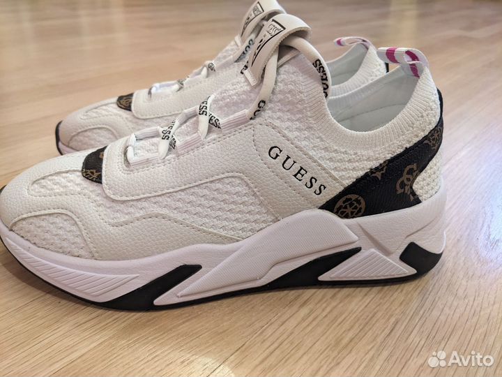 Кроссовки женские Guess новые оригинал