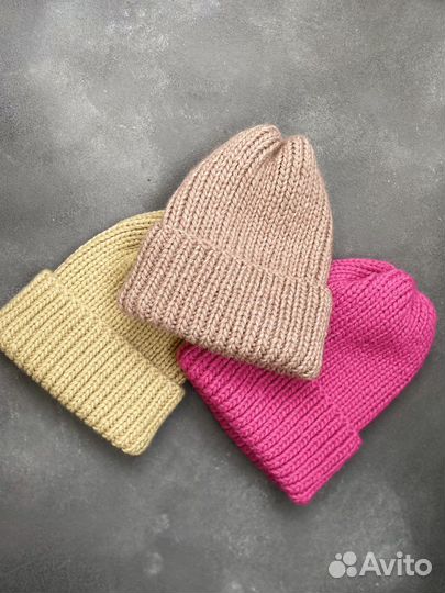 Шапка женская вязаная ручная работа