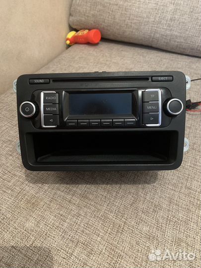 Магнитола volkswagen RCD 210