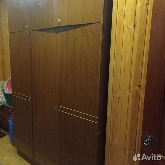 Шкаф трехстворчатый бу