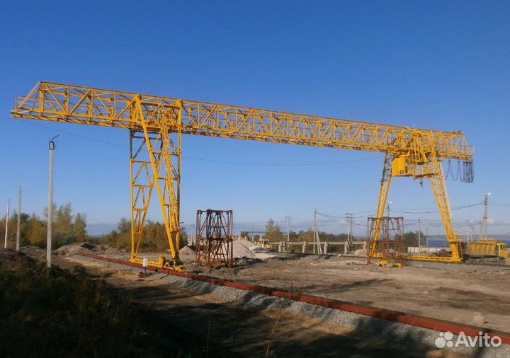 Кран козловой