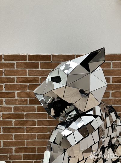 Продажа костюмов, выступление шоу номеров