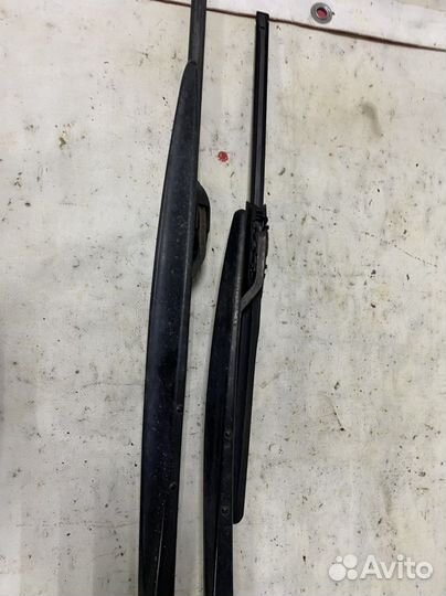 Поводки дворников (стеклоочистителя) Приора, Ваз