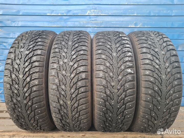 Nokian Tyres Hakkapeliitta 9 SUV 235/65 R17 108T