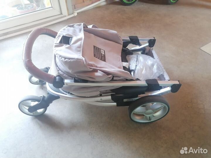 Прогулочная коляска Carrello Vista