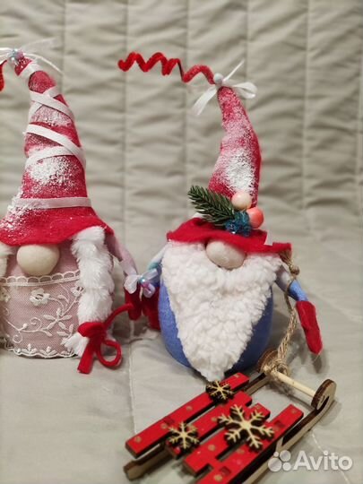 Новогодние игрушки