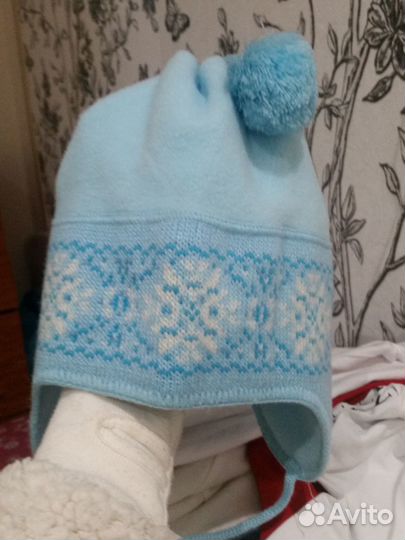 Шапка для девочки зимняя Columbia новая на 8 лет