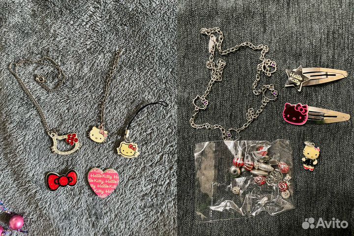 Hello Kitty мерч, журналы, альбом для наклеек