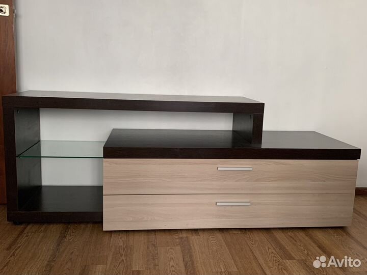 Тумба под телевизор