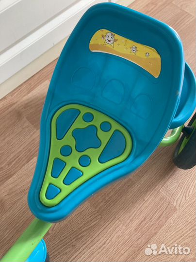 Велосипед с ручкой детский трехколесный