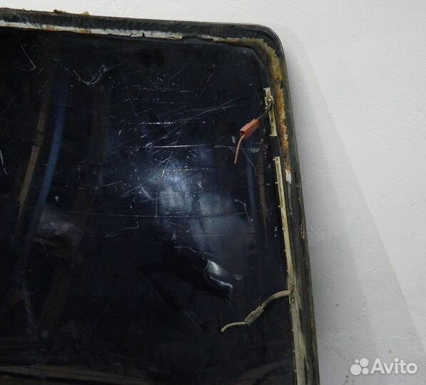 Стекло заднее Audi 80 B3