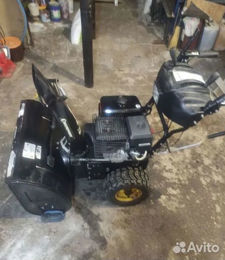 Снегоуборщик Champion ST1376E