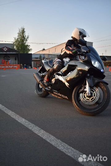 Honda cbr600 f4i