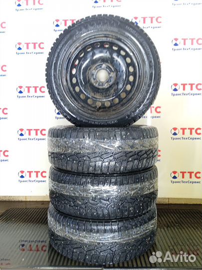 Nokian Tyres Hakkapeliitta 7 215/55 R16