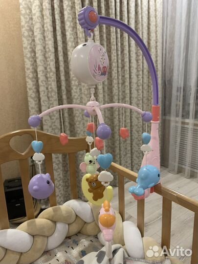 Мобиль музыкальный на кроватку