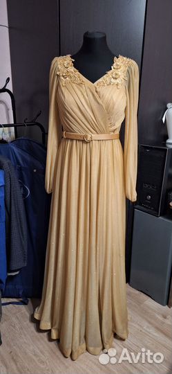 Вечернее платье в пол