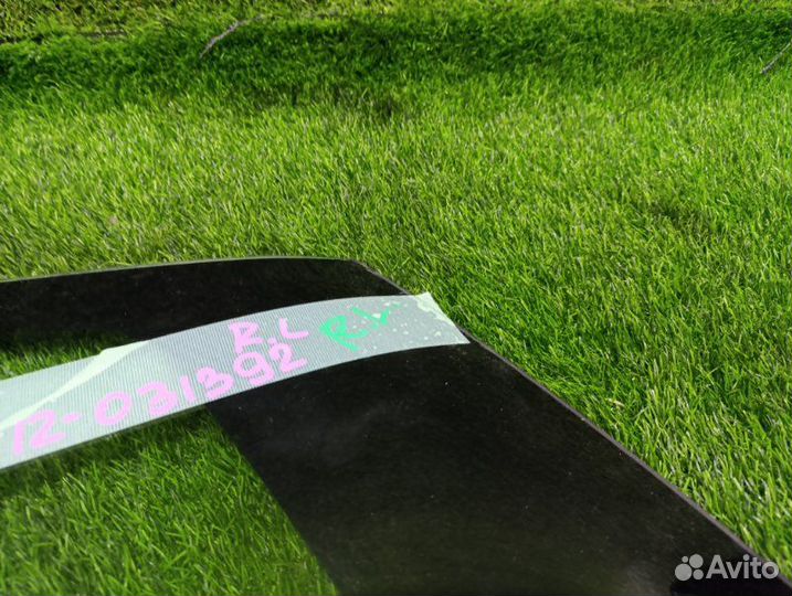 Стекло собачника заднее левое Nissan Ad vzny12