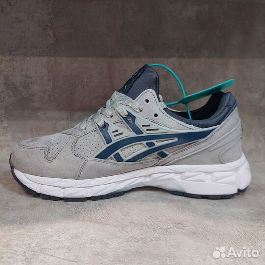 Кроссовки Asics мужские