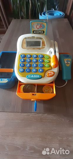 Игрушечная касса