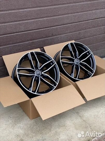 Диски R17 audi R line черные