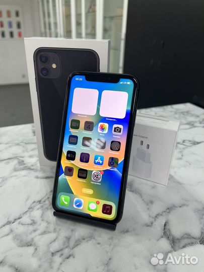 iPhone 11, 64 ГБ