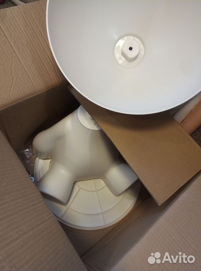 Журнальный столик в детскую новый