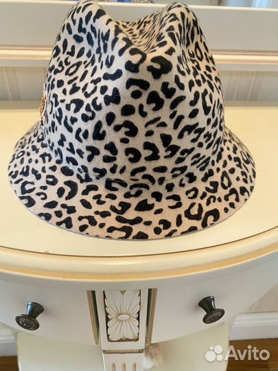 Шляпа женская зимняя