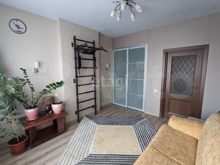 Коттедж 166 м² на участке 9,7 сот.