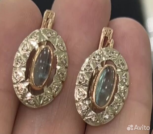 Золотые серьги с бриллиантами