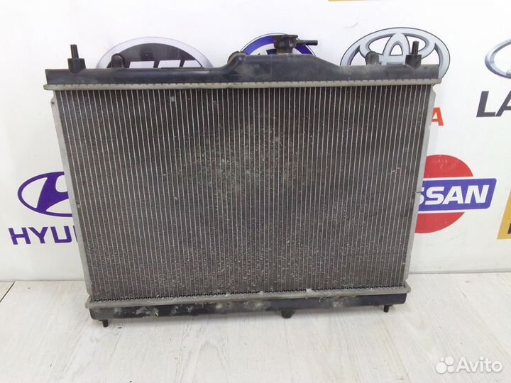 Радиатор охлаждения двигателя основной Nissan juke