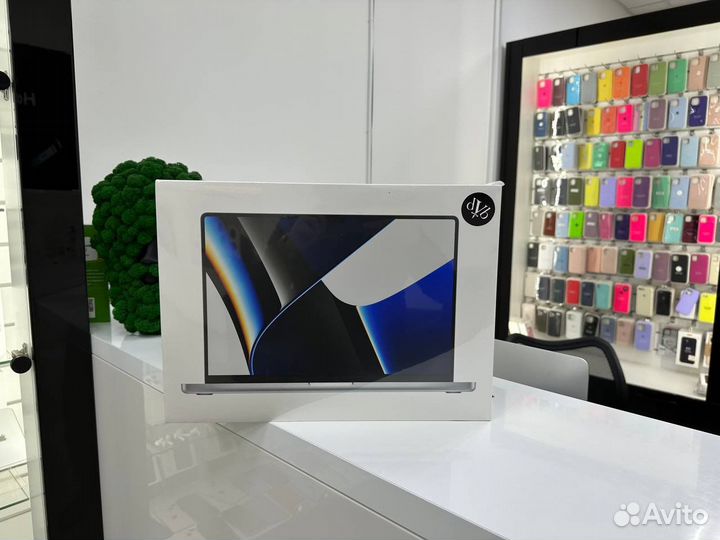 MacBook Pro 16 2021 16/512gb M1 Silver