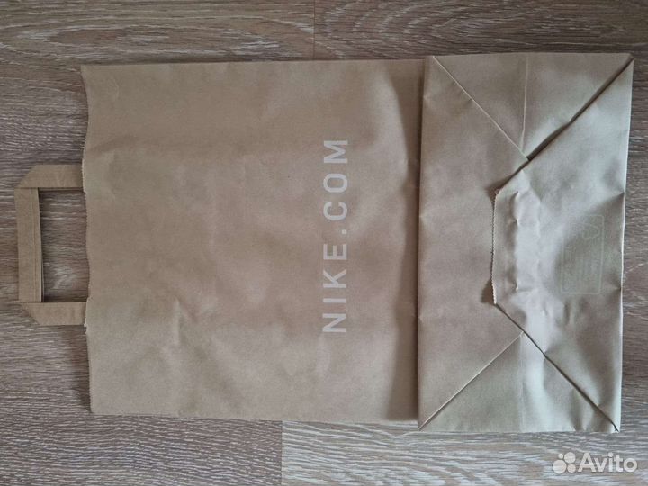 Бумажные пакеты с ручками