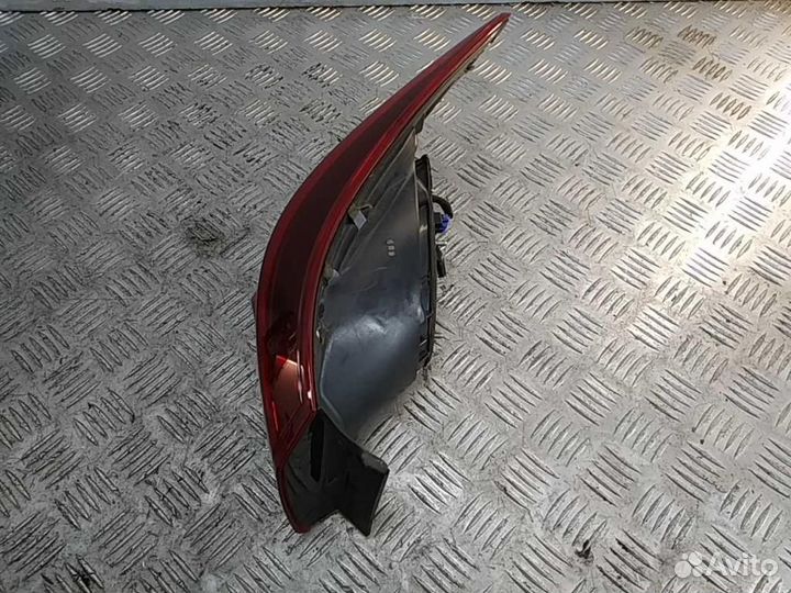 Фонарь задний наружный левый Mazda Mazda3