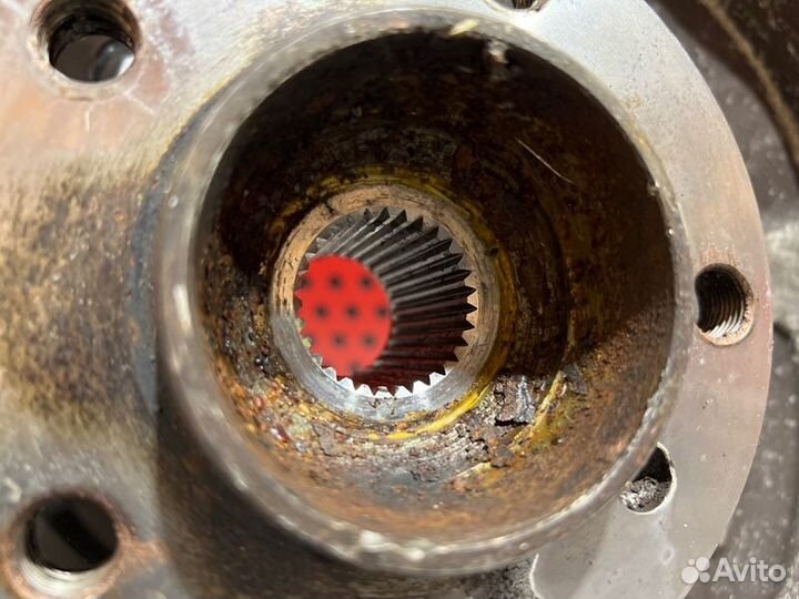 Кулак задний правый Bmw X5 F15 2017