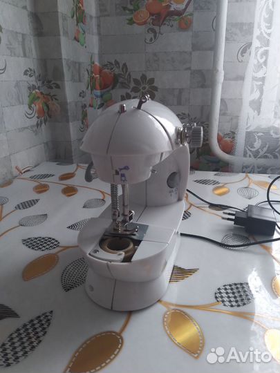 Машинка швейная