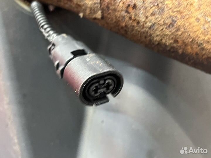 Крыло заднее передняя часть Man TGX