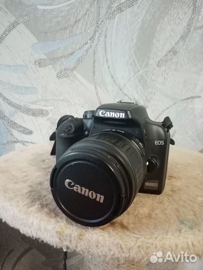 Зеркальный фотоаппарат canon
