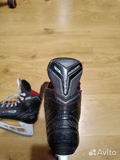 Хоккейные коньки Bauer NS