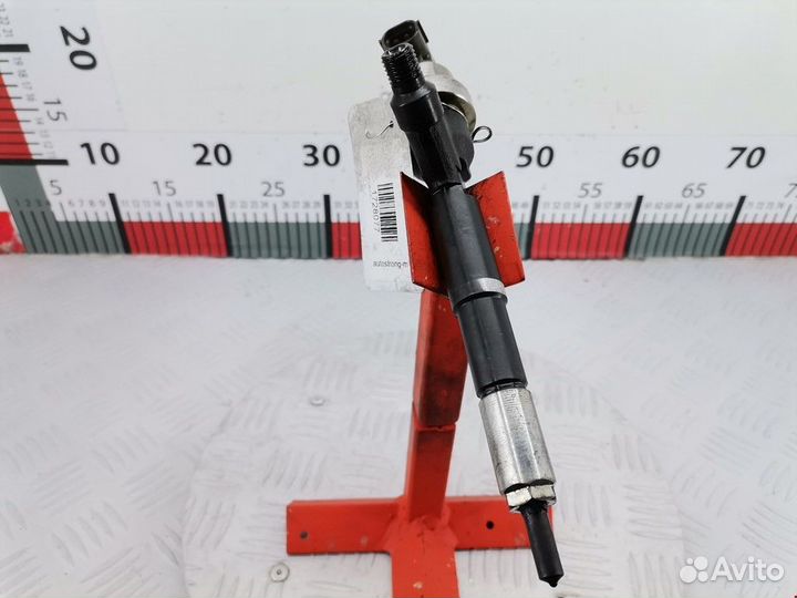 Форсунка Opel Zafira 2 (B) 2008 98433634