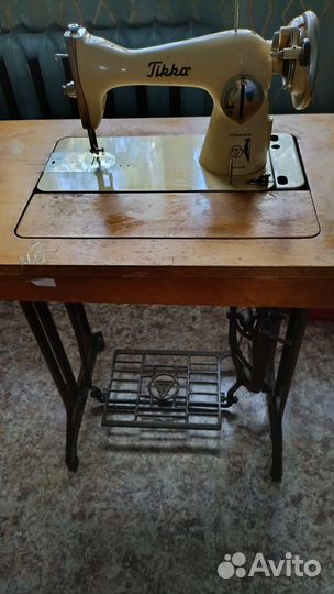 Швейная машина tikka