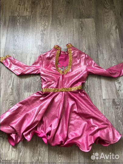 Платье праздничное на девочку до 8 лет