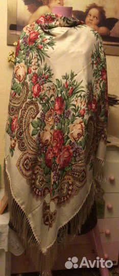 Платок шаль в русском стиле